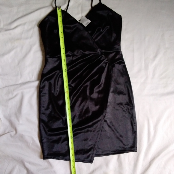 SEXY BLACK DRESS - Picture 11 of 12